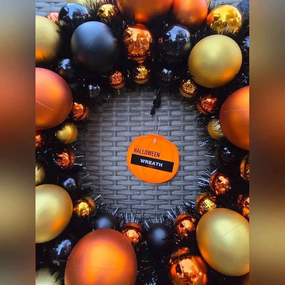 New 15-Inch Shatterproof Halloween Wreath Shatterproof indoor/outdoor home decor